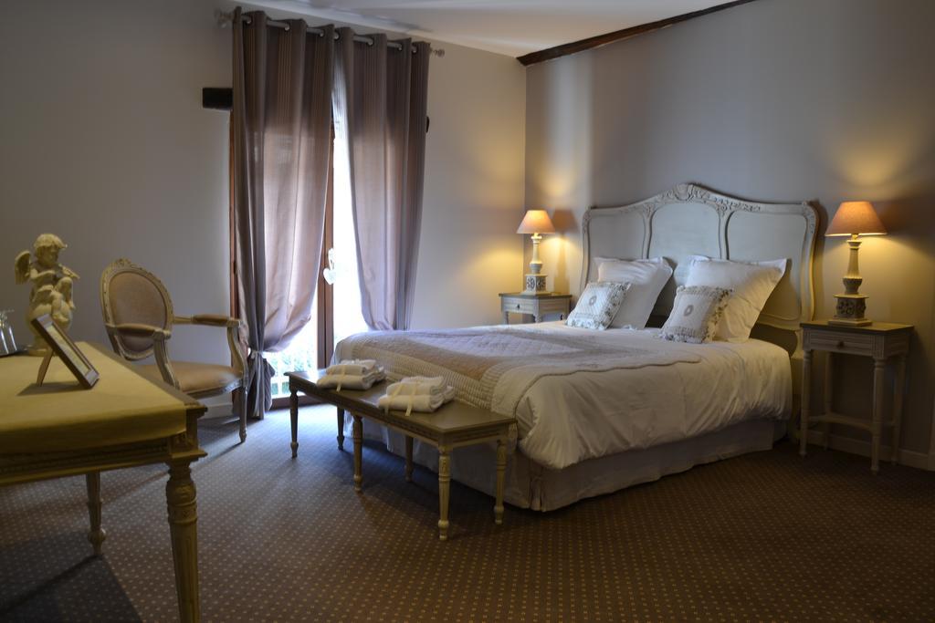 B&B-Chambre D'Hotes La Closerie Saint Vincent Pocé-sur-Cisse 外观 照片